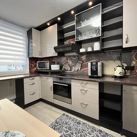 Grosszuegig Geschnittene, Helle, Schoene In Toplage Appartement *